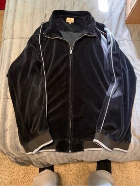 Classic Black Velour Zip-Up Track Jacket - Unbranded
